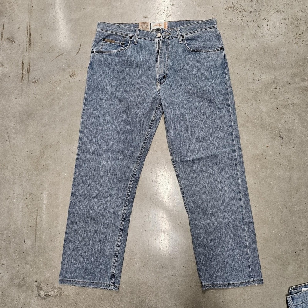 NWT Wrangler Rugged Men's Comfort Fit Jean 36x29 - Wrangler Authentics - Picture 2 of 8